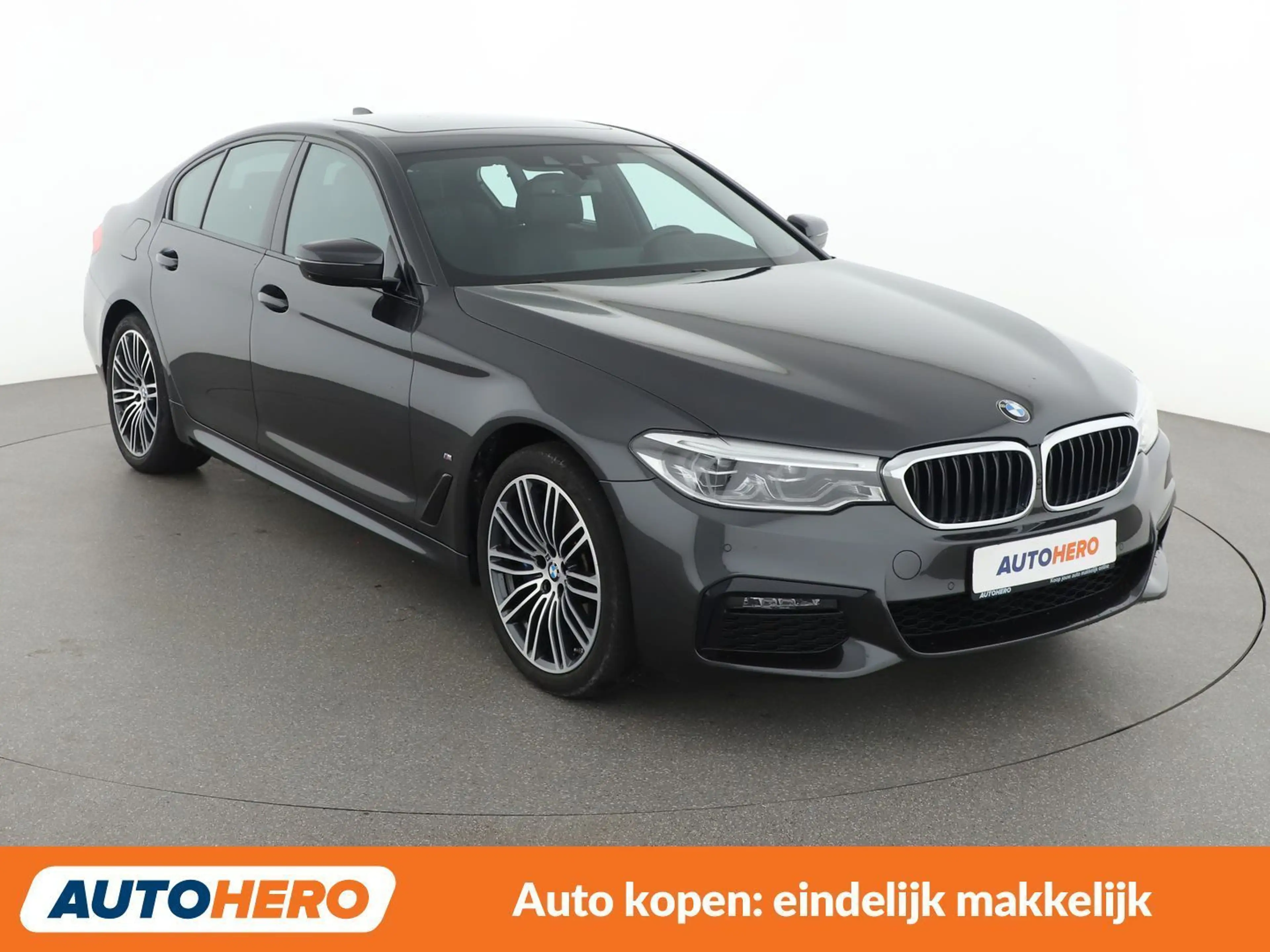 BMW 530 530e M Sport — photo 9