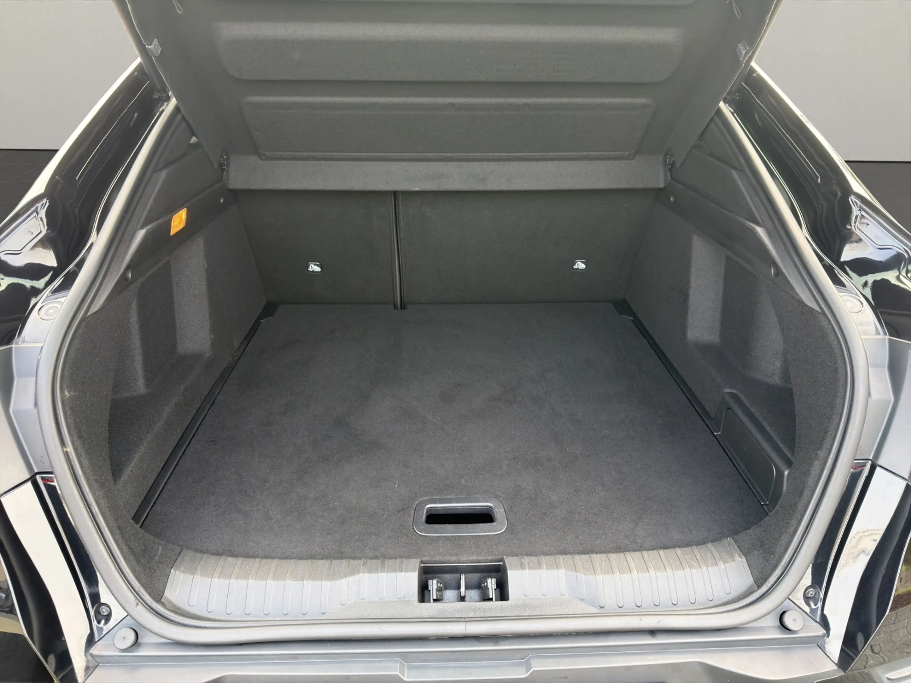 Renault Arkana 1.6 E-TECH Hybrid R.S. Line — photo 9
