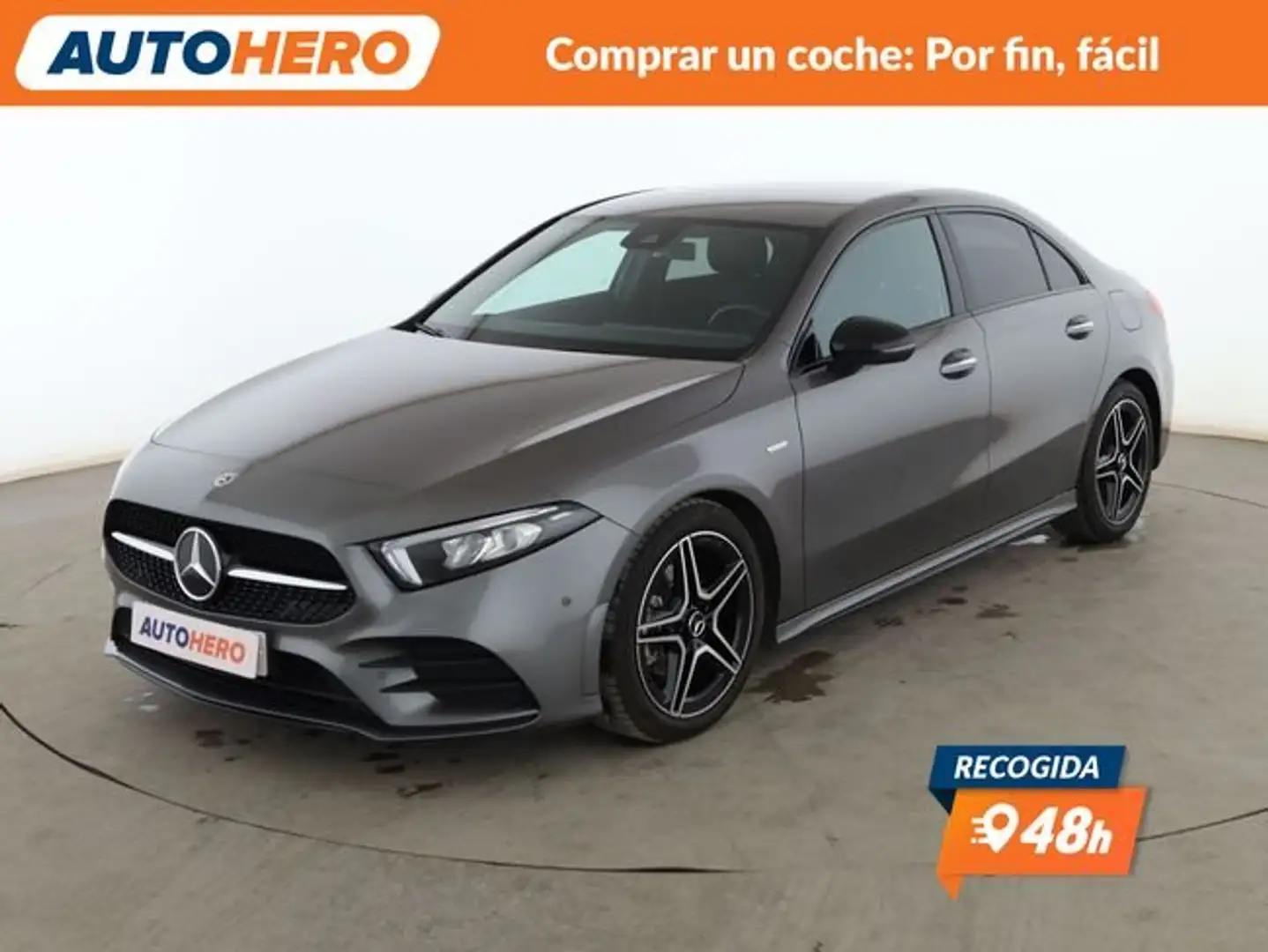 Mercedes-Benz A 200 d AMG Line Gris - 1