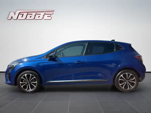 Renault Clio view 2