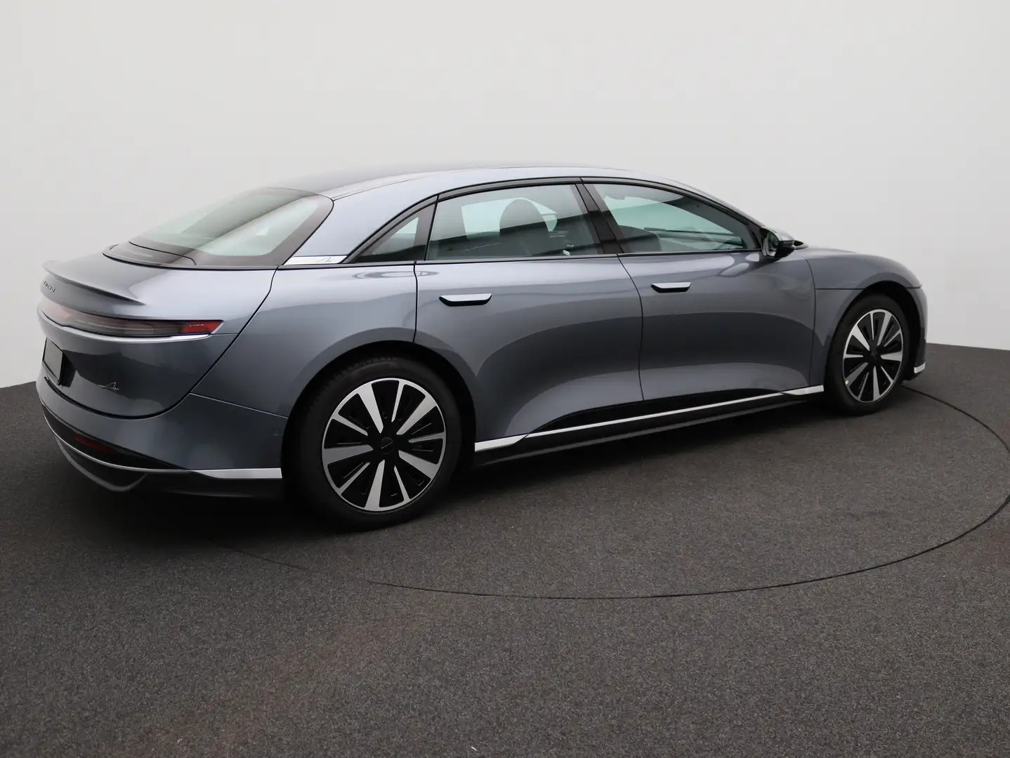 Lucid Air Pure Blauw - 2