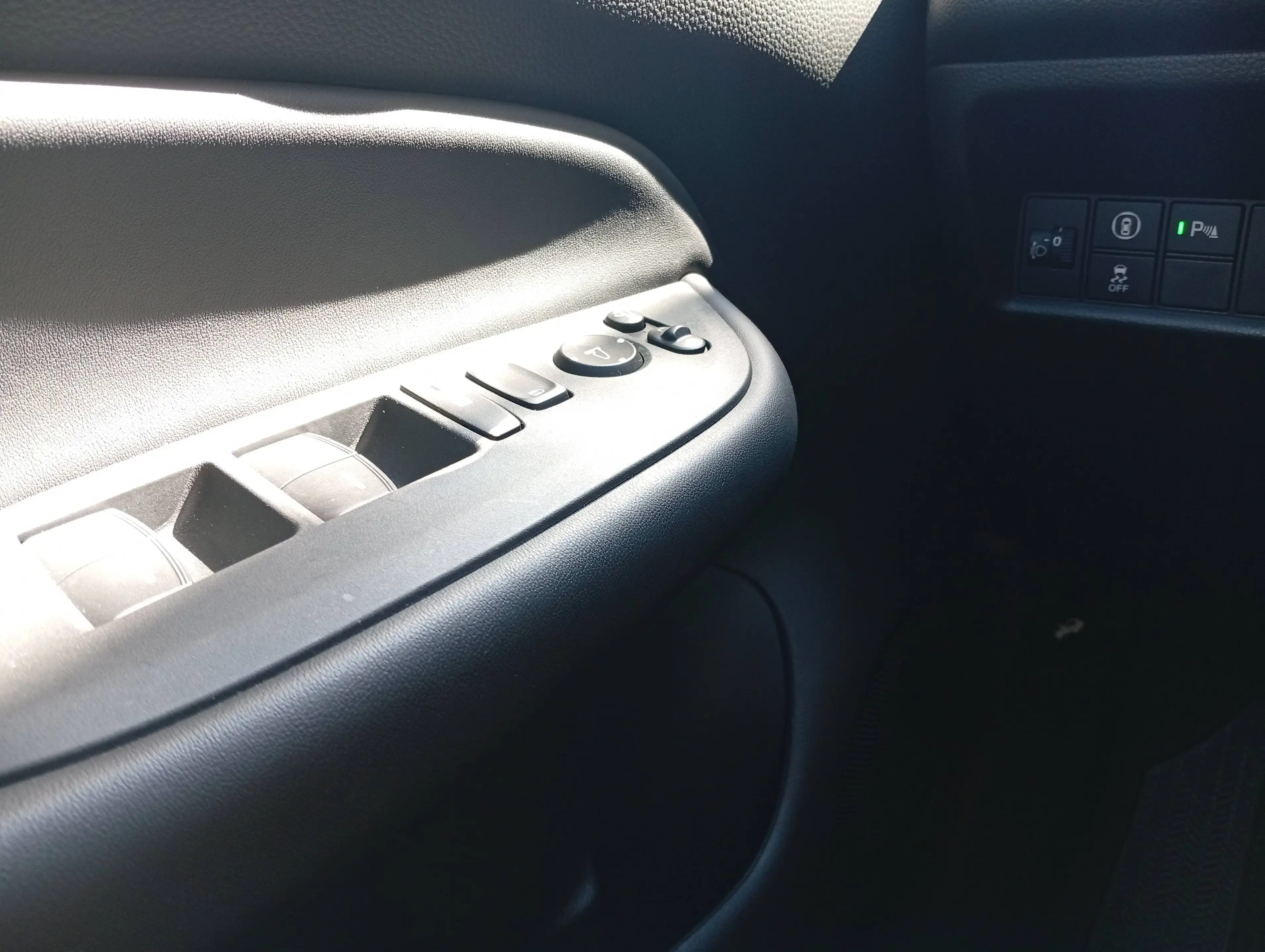 Honda Jazz Jazz Hybrid 1.5 i-MMD Hybrid e-CVT Executive, Allwetter — photo 15