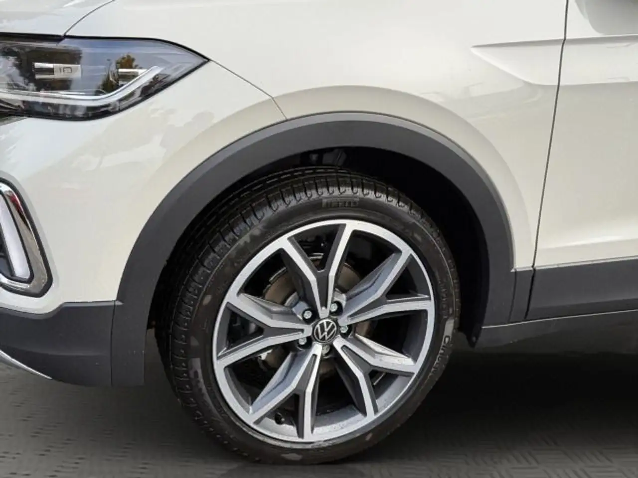 Volkswagen T-Cross Style 1.0 l TSI OPF 85 kW (116 PS) 7-Gan 8