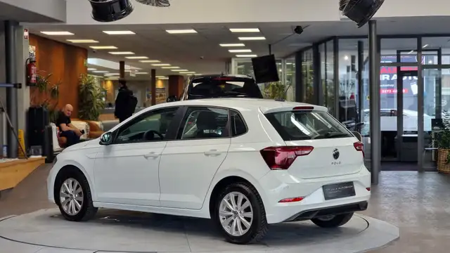 Volkswagen Polo view 7