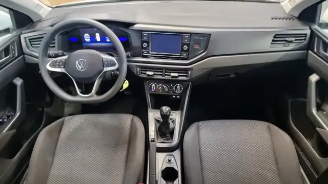 Volkswagen Polo view 14