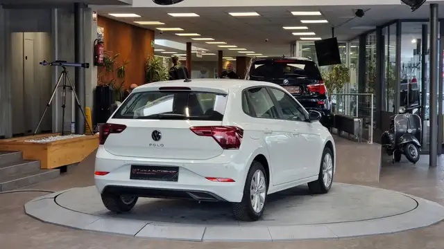 Volkswagen Polo view 11
