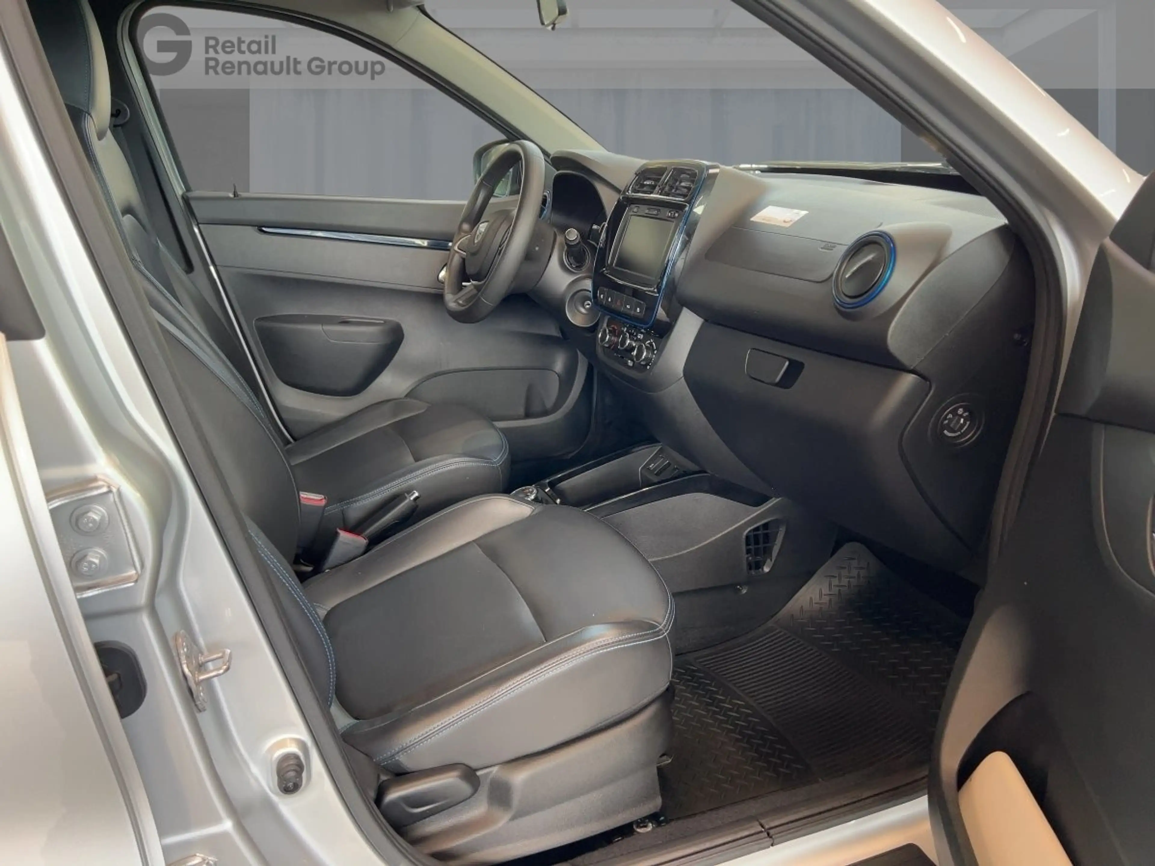 Dacia Spring Business — photo 8