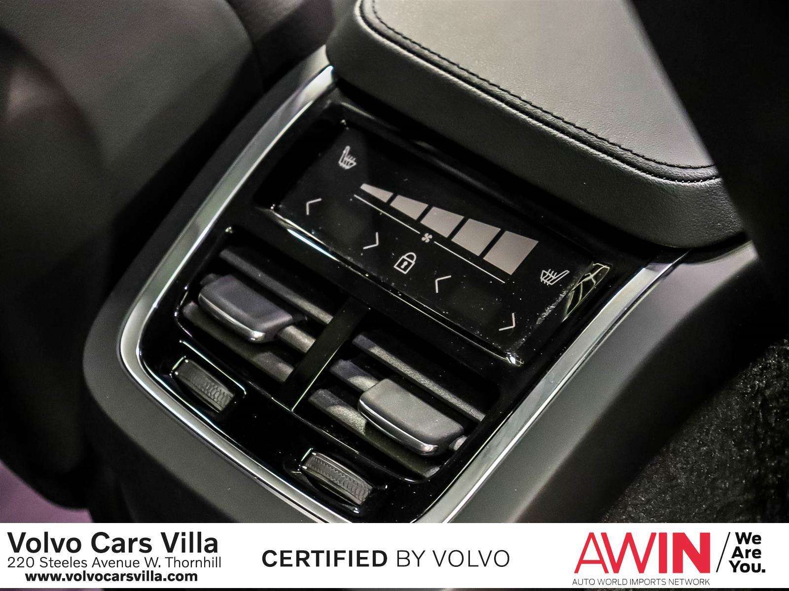 2024 Volvo XC90 B6 AWD Plus Bright Theme 7-Seater thumb 17