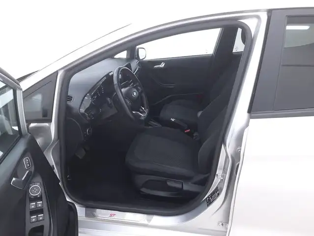 Ford Fiesta view 10