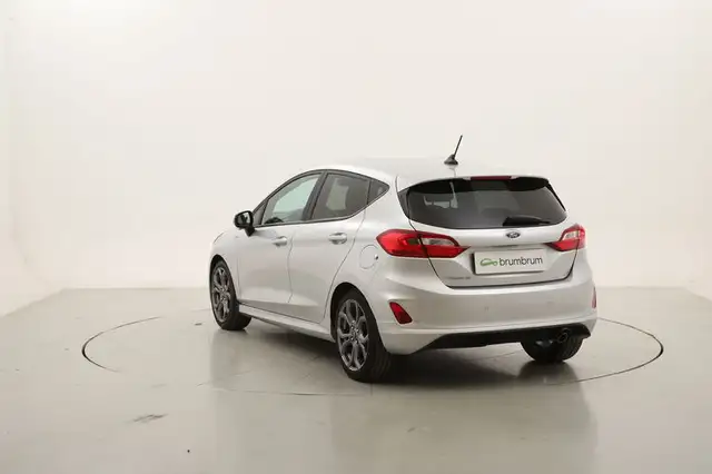 Ford Fiesta view 3