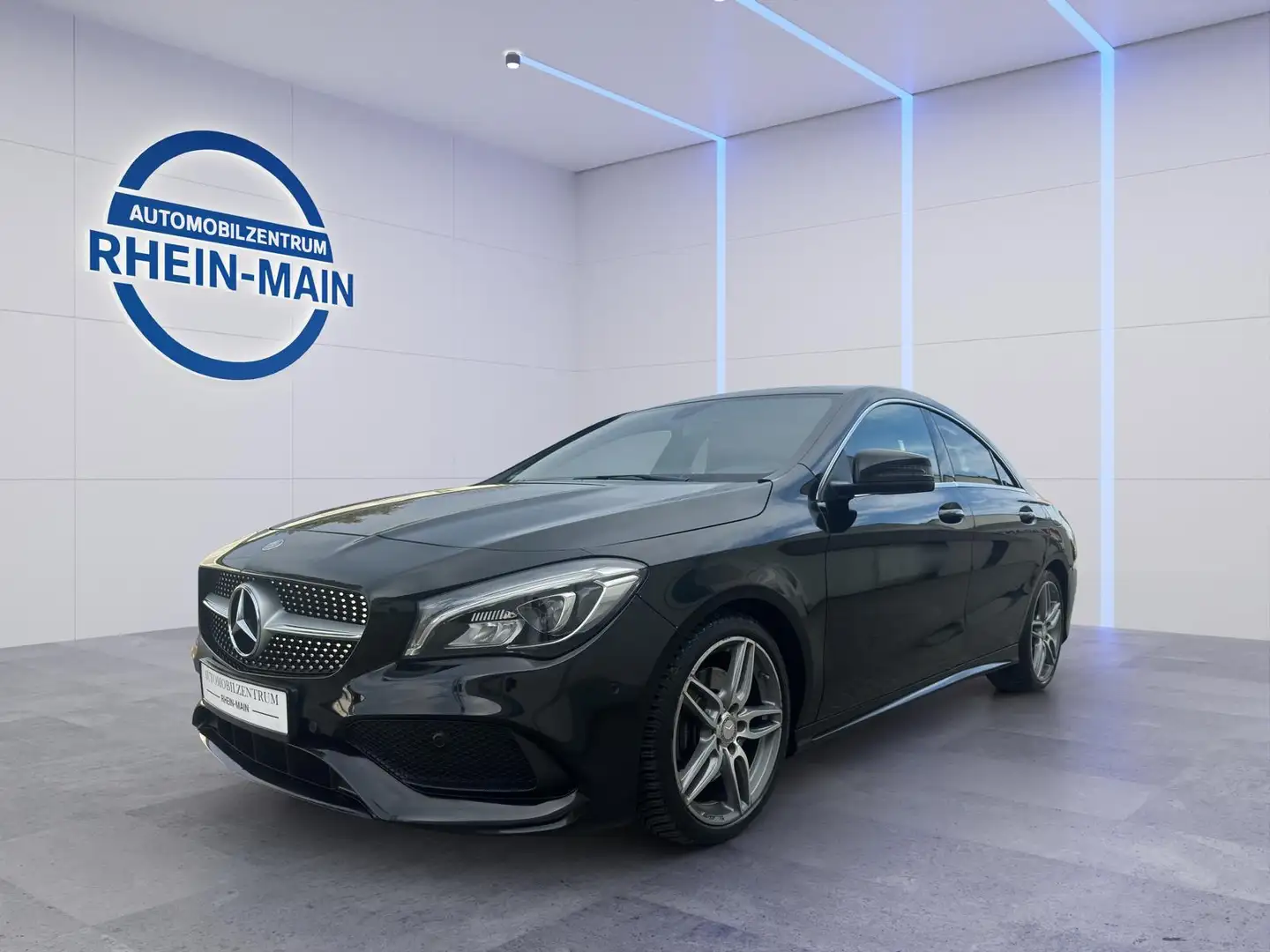 Mercedes-Benz CLA 220 CDI d AMG TOP AUSSTATTUNG Black - 1