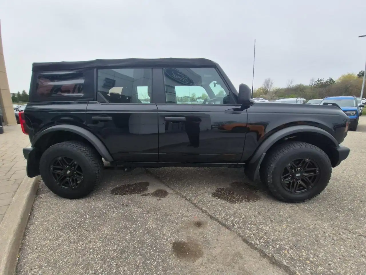 Ford Bronco снимка Ford Bronco