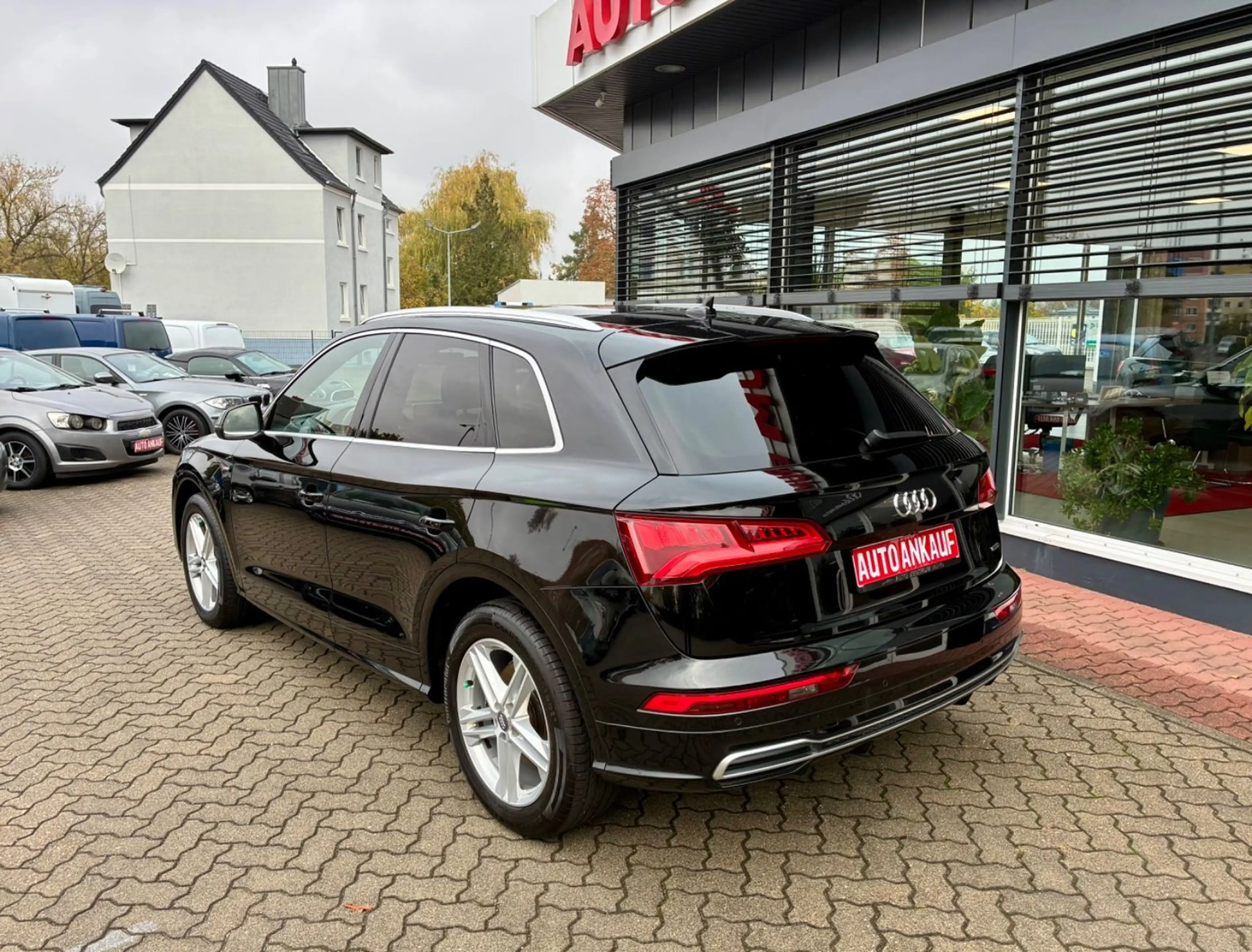 Audi Q5 quattro S-Line Automatik LED Kamera — photo 9
