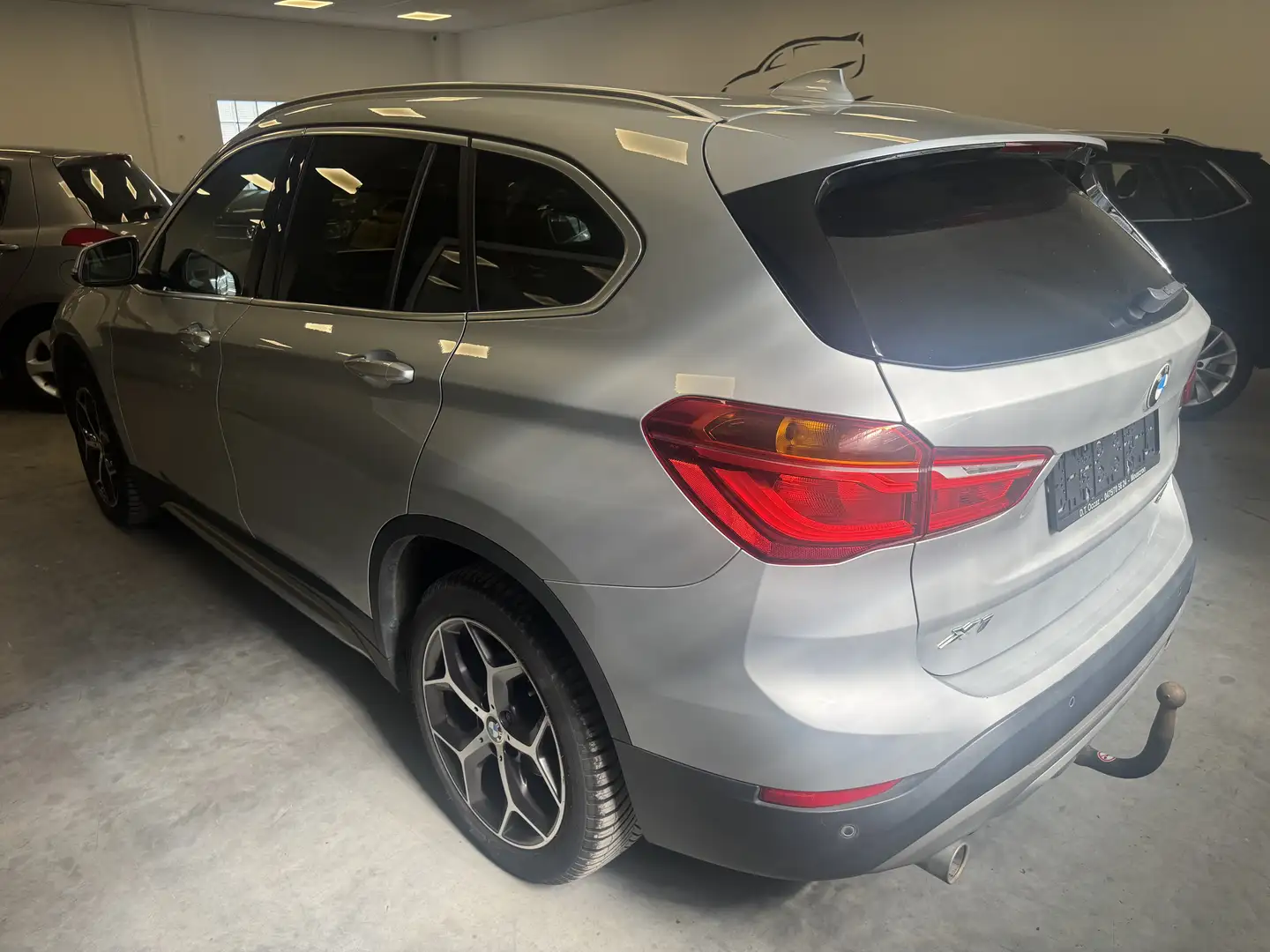 BMW X1 X1 2.0 dA sDrive18 AdBlue (EU6d-TEMP) Argent - 2