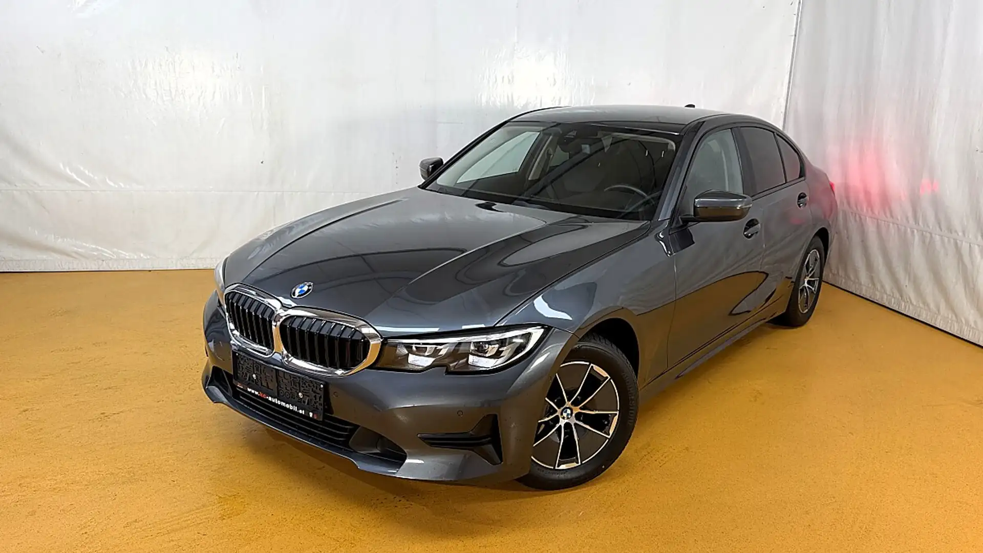 BMW 316 d 48 V Grau - 1