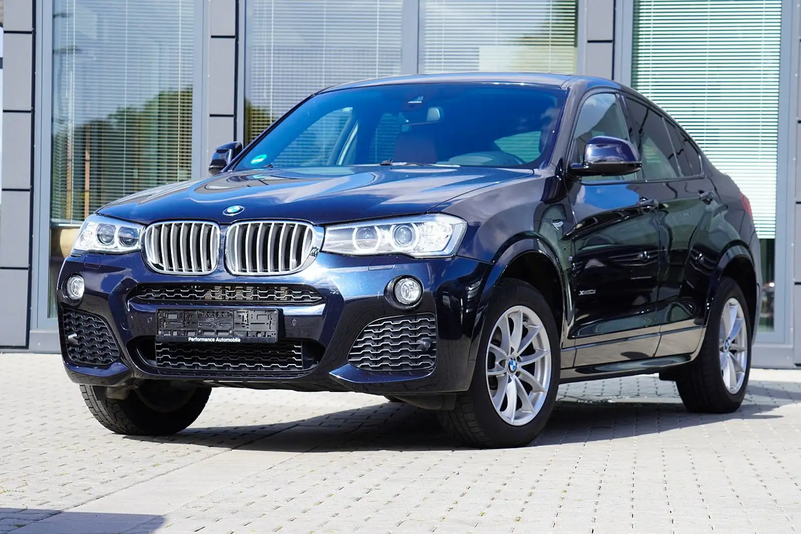 BMW X4 xDrive 30 d M Sport *Kamera*S.dach*Head-Up* Schwarz - 2
