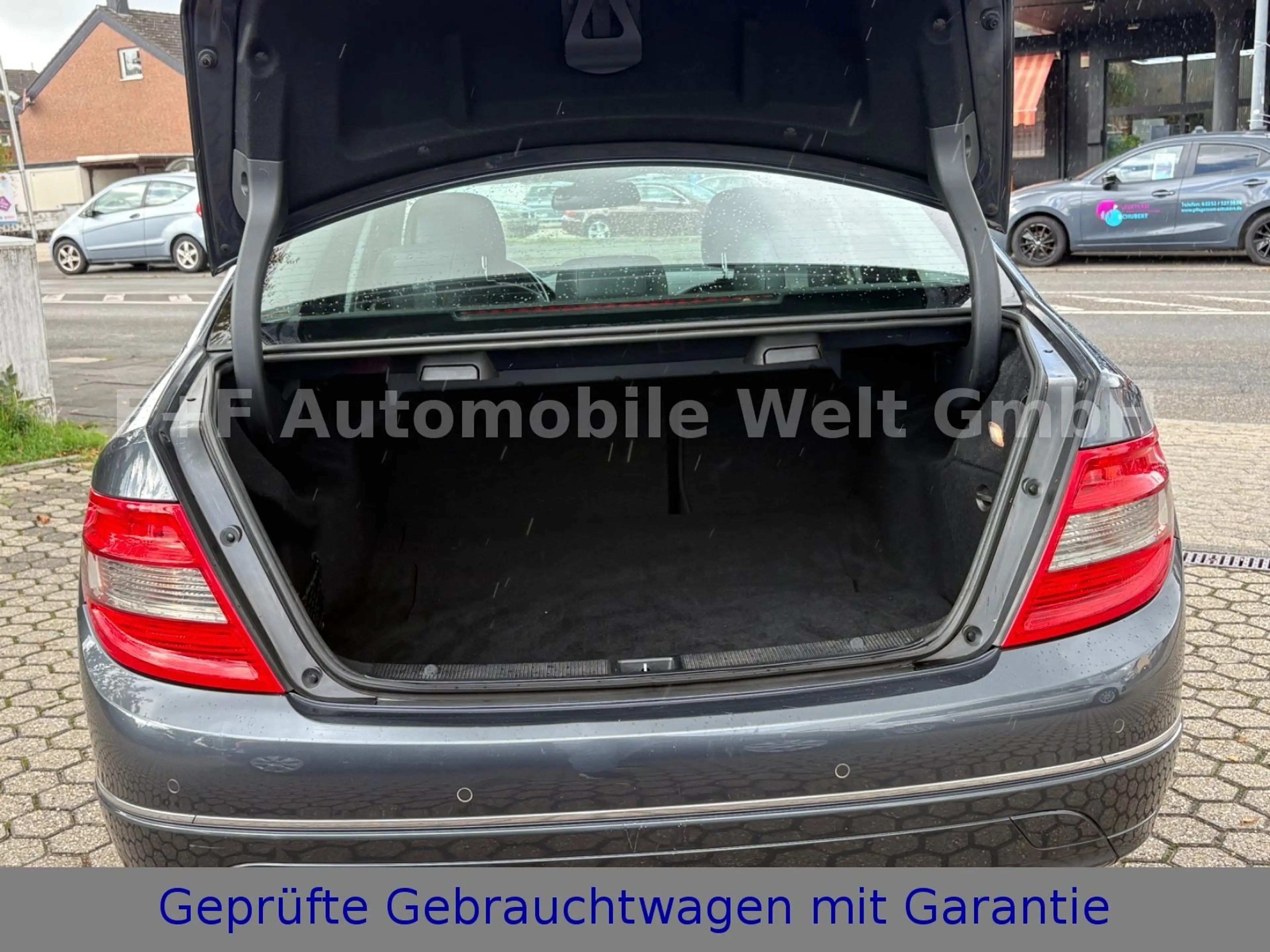 Mercedes-Benz C 180 CGI BlueEfficiency*AUTOMATIK*TÜV-NEU* — photo 14