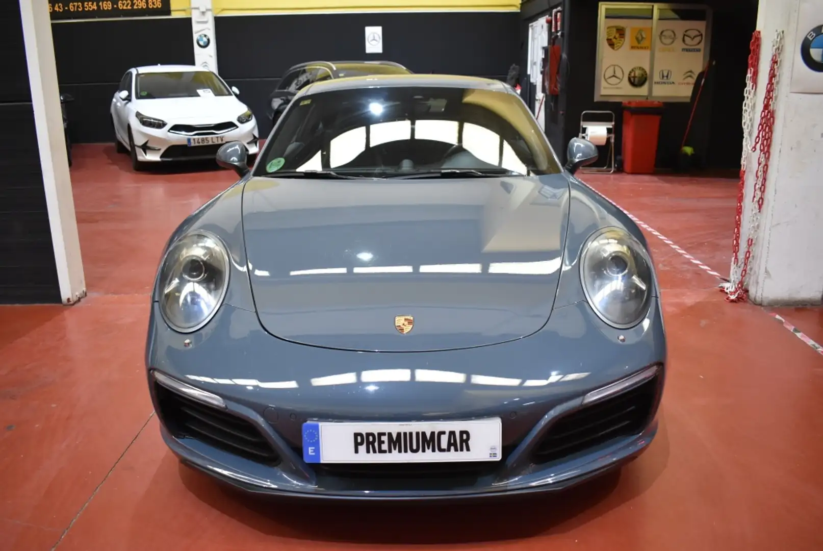 Porsche 991 Carrera 4 S Coupé PDK Gris - 2