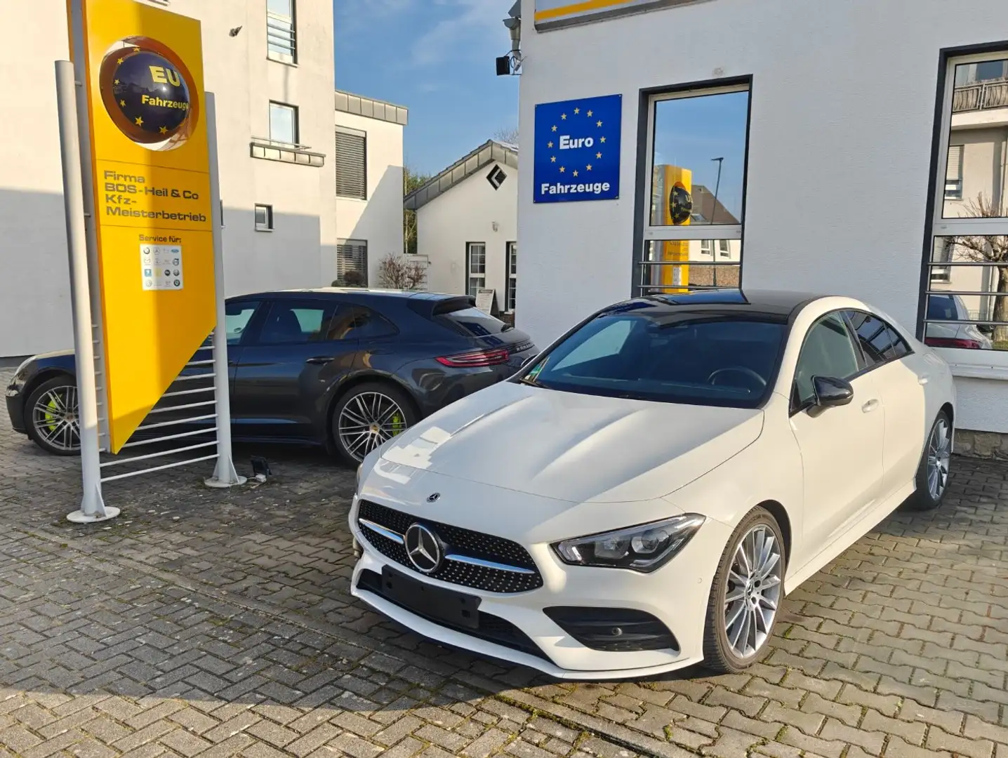 Mercedes-Benz CLA 200 CLA 200 (118)- AMG-Night-Pano-AHK-LED-uvm. Blanc - 2