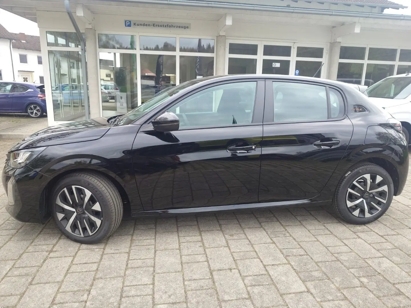 Peugeot 208 Style PureTech 100 *'SHZ*PDC*LED*Android*iOS* Schwarz - 2