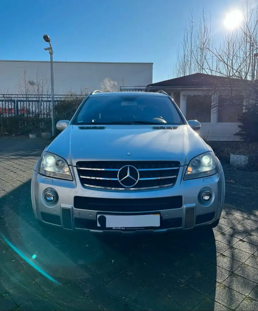Mercedes-Benz ML 63 AMG 4Matic 7G-TRONIC Silver - 1