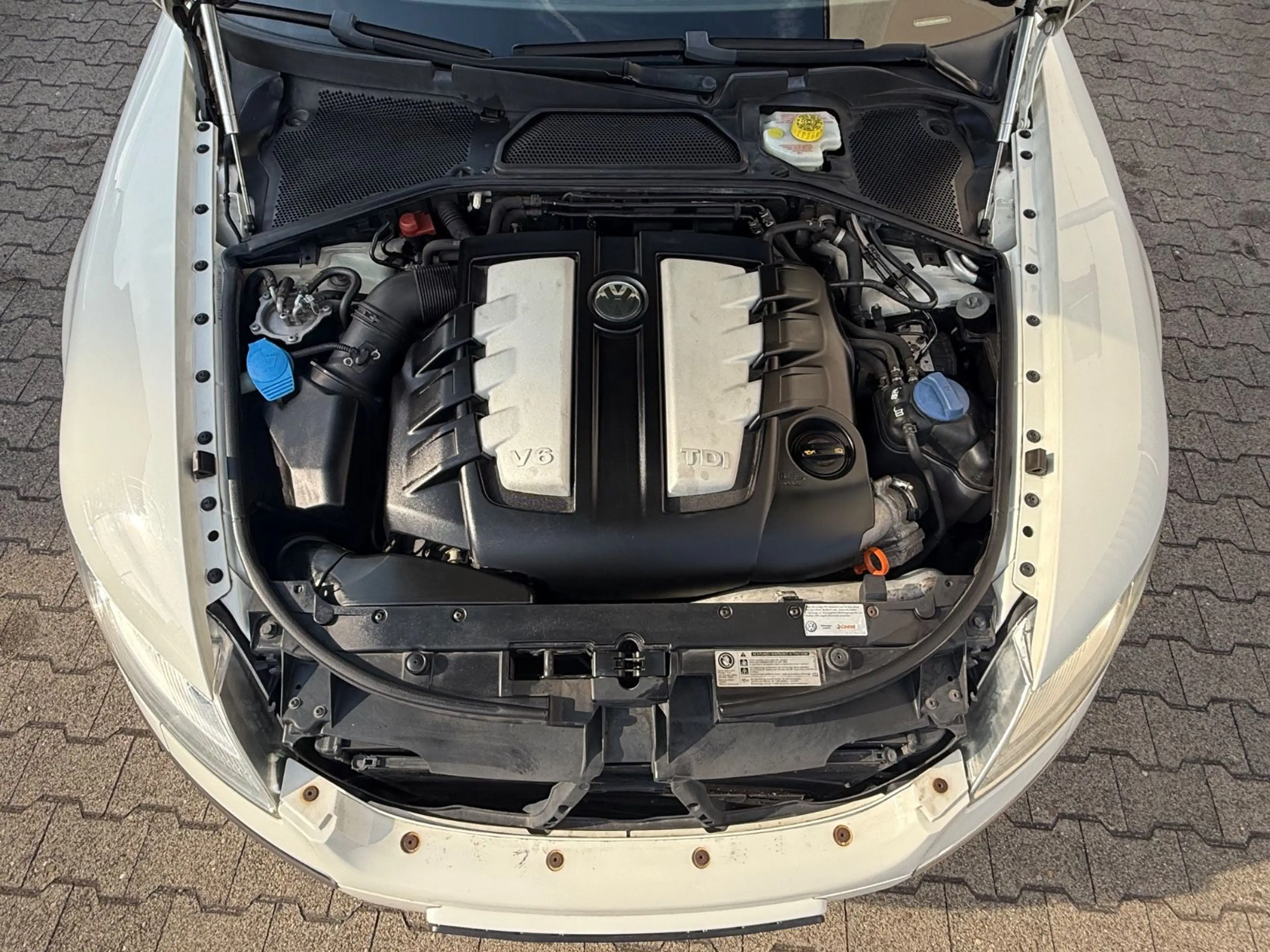 Volkswagen Phaeton V6TDI 4MOTION*2HD*KAM*AUTO*SCHIEB*MASSAG — photo 6