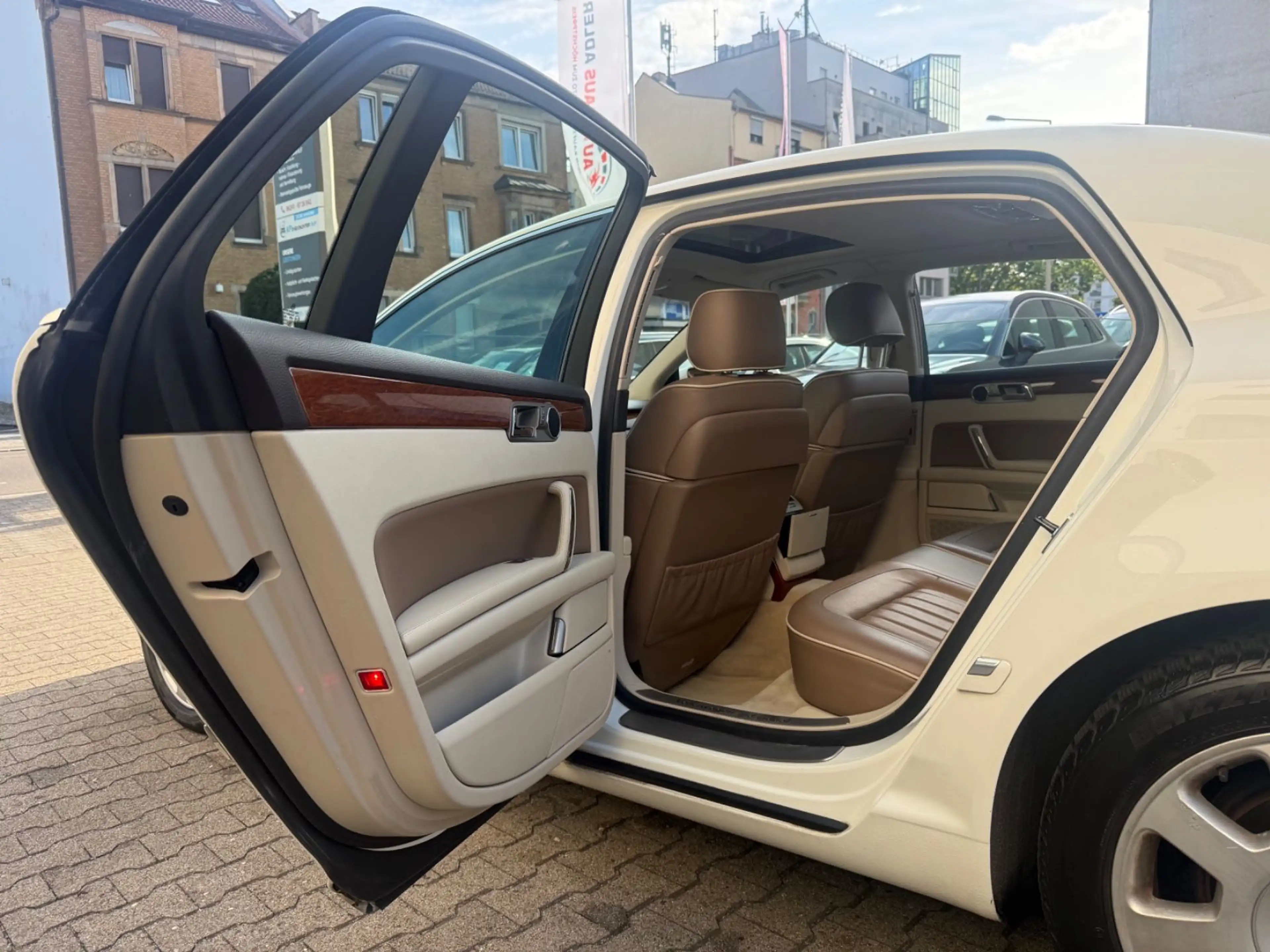 Volkswagen Phaeton V6TDI 4MOTION*2HD*KAM*AUTO*SCHIEB*MASSAG — photo 14