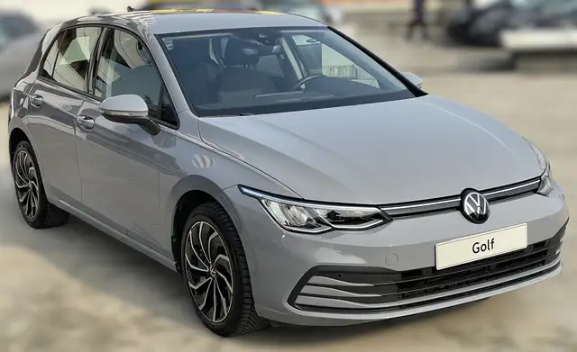 Volkswagen Golf Golf VIII 1.0 eTSI evo Life 110cv DSG Mild Hybrid