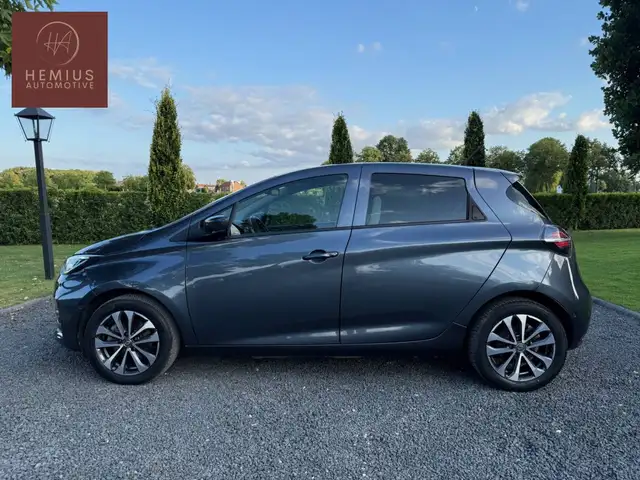 Renault Zoe view 2