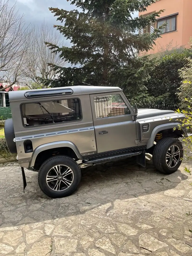 Land Rover Defender Grigio - 1