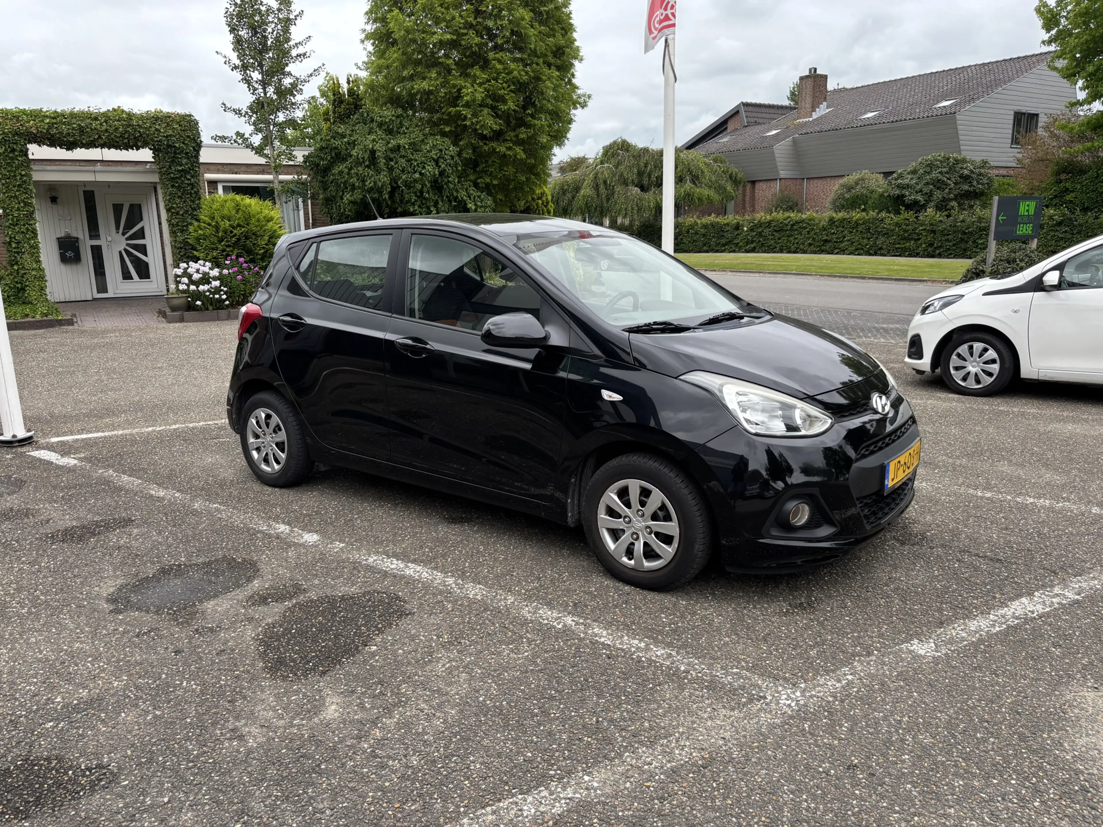 Hyundai i10 1.0i i-Motion Comfort — photo 3