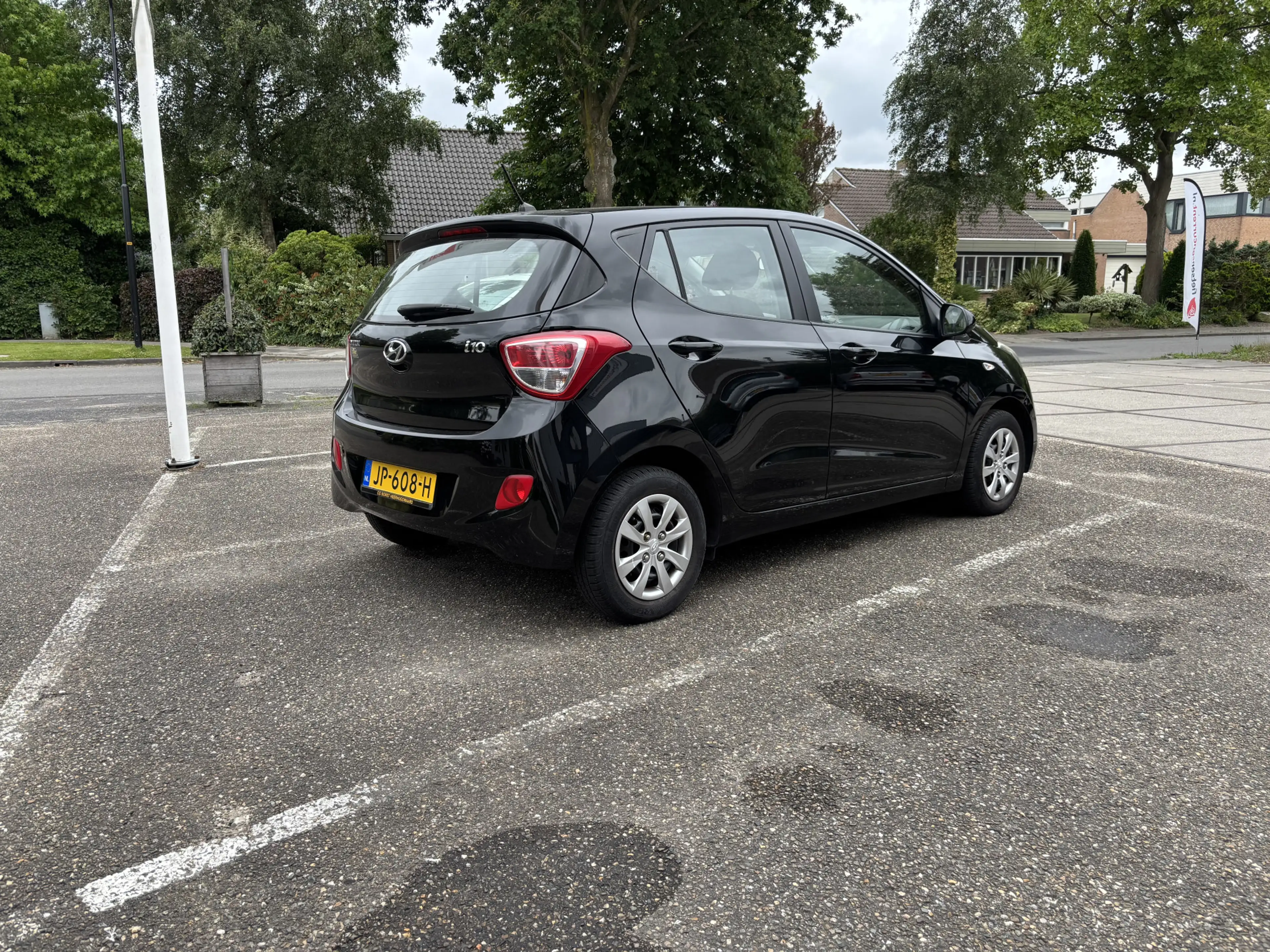 Hyundai i10 1.0i i-Motion Comfort — photo 4