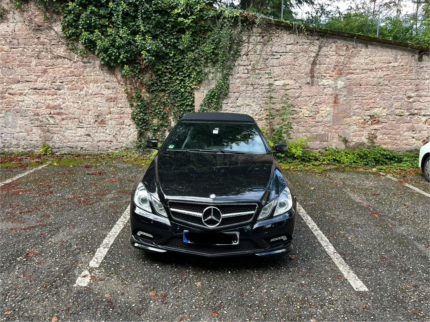 Mercedes-Benz E 200 E 200 CGI BlueEfficiency (207.448) Schwarz - 2