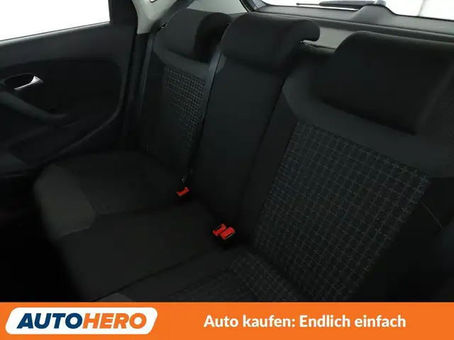 Volkswagen Polo view 14