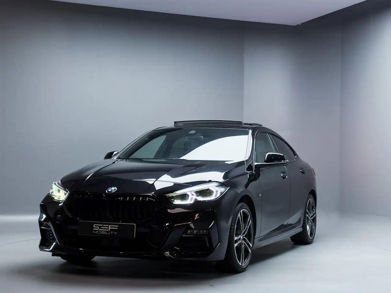 BMW 218