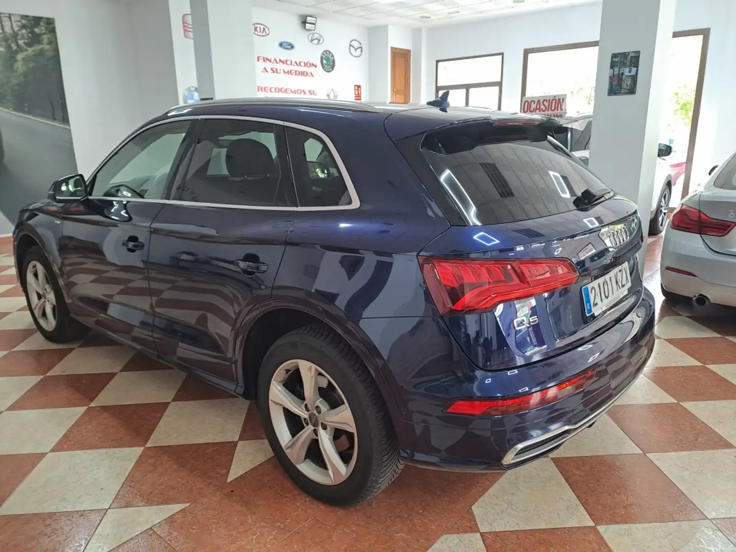 Audi Q5 2.0TDI S line quattro-ultra S tronic 140kW Azul - 2