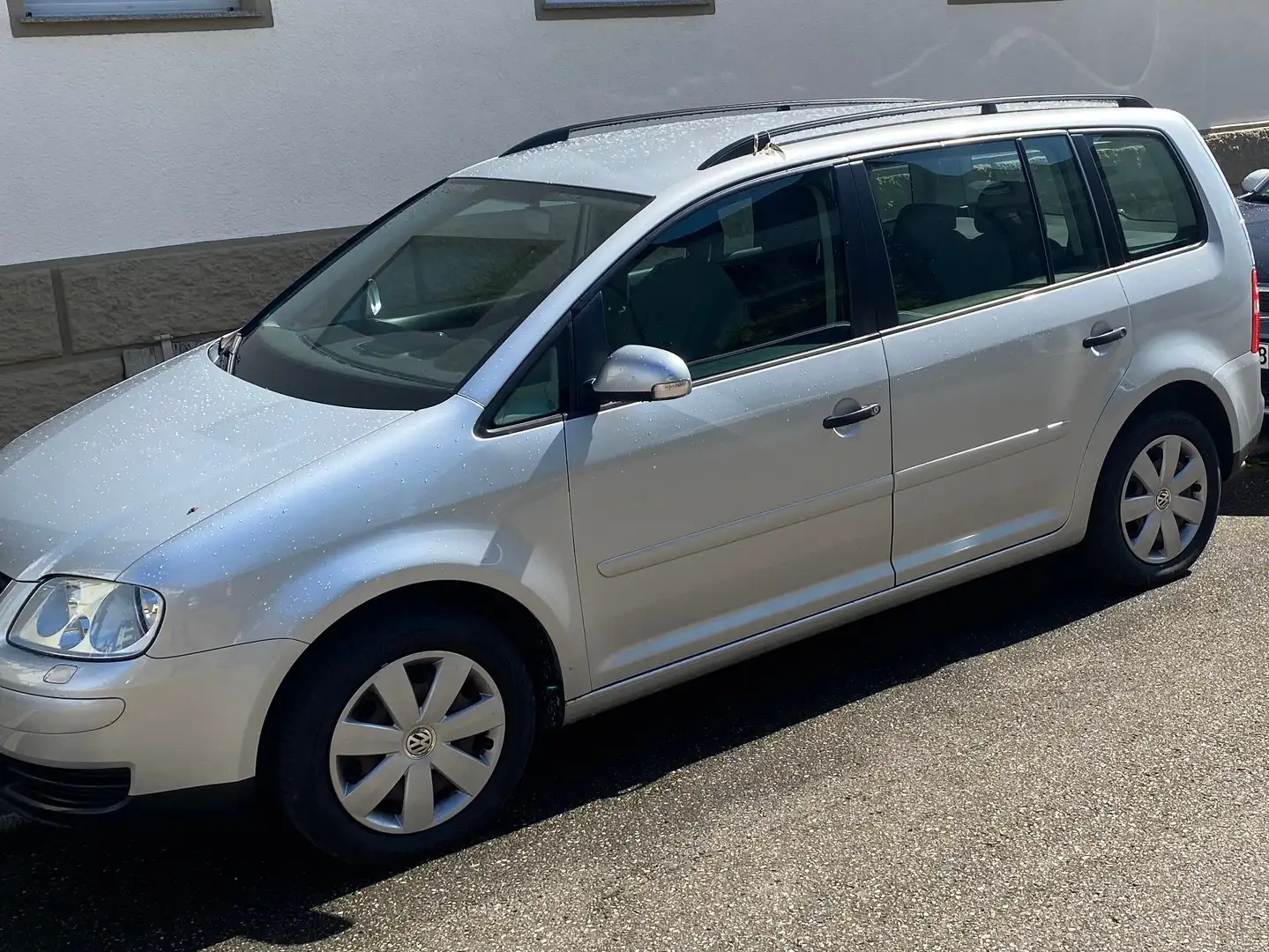 Volkswagen Touran 2.0 EcoFuel Conceptline Plateado - 1