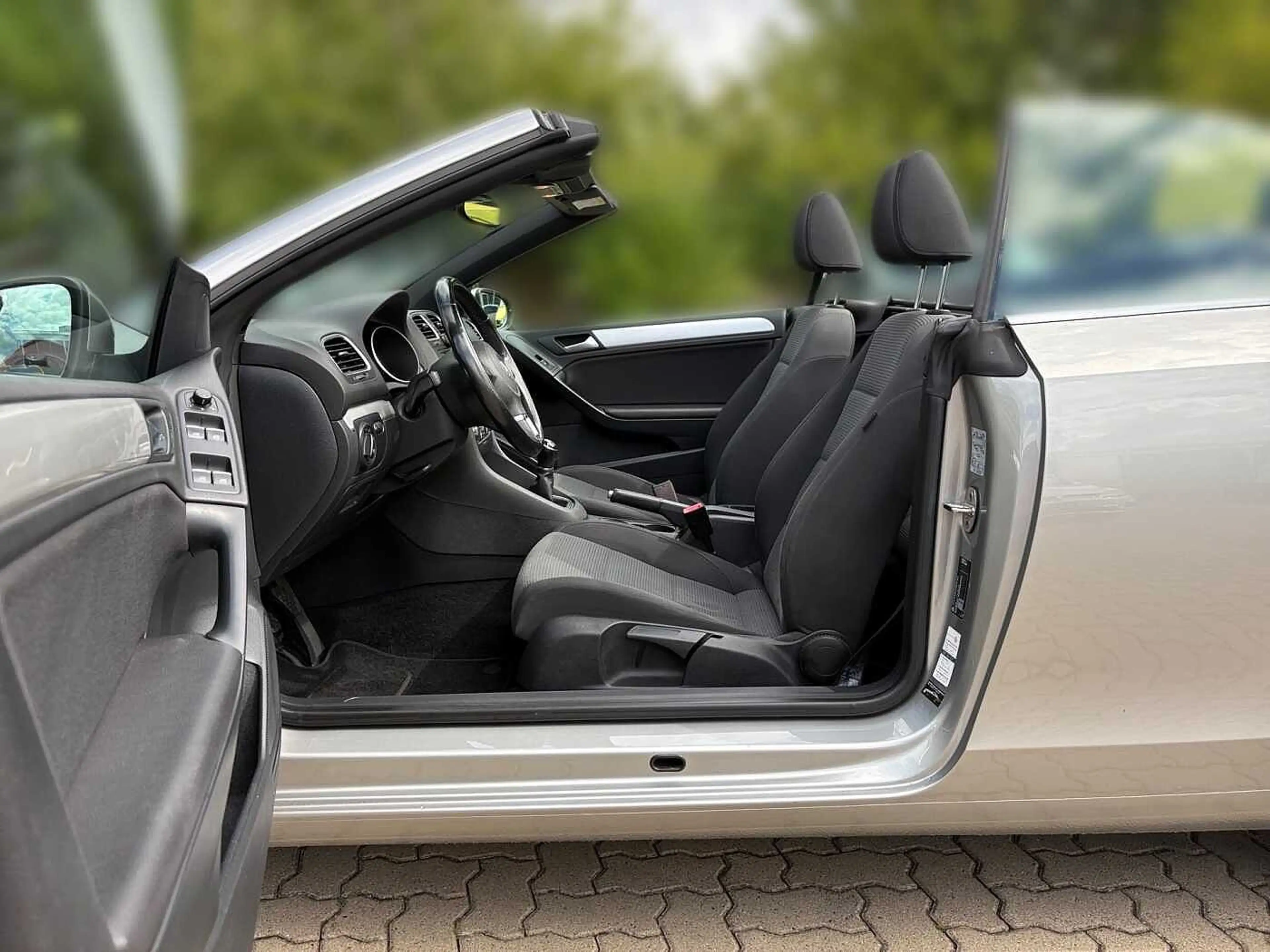 Volkswagen Golf Cabriolet 1.2 TSI BMT Navi 4Season Bluetooth Steuerkette Neu — photo 12