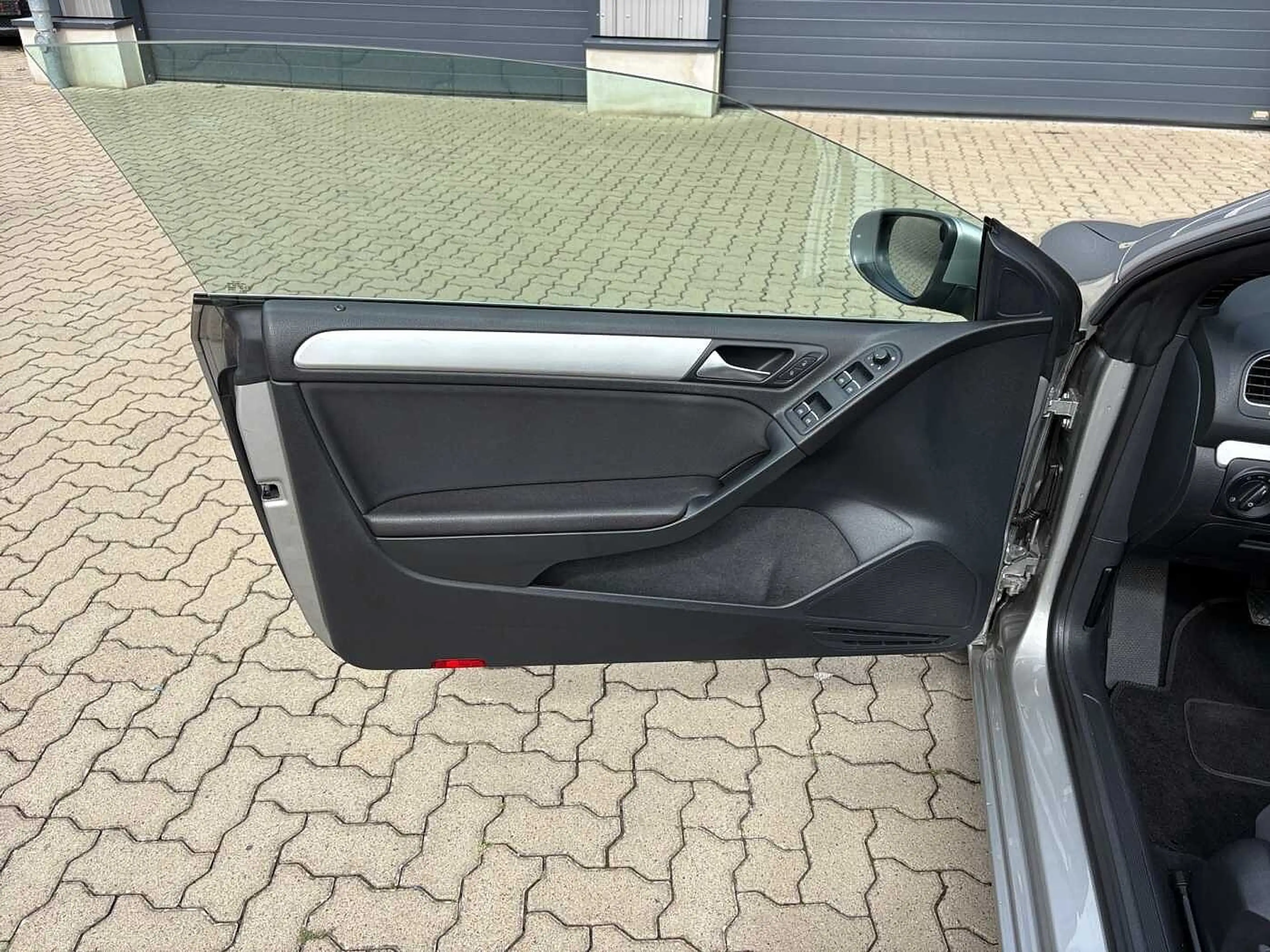 Volkswagen Golf Cabriolet 1.2 TSI BMT Navi 4Season Bluetooth Steuerkette Neu — photo 13