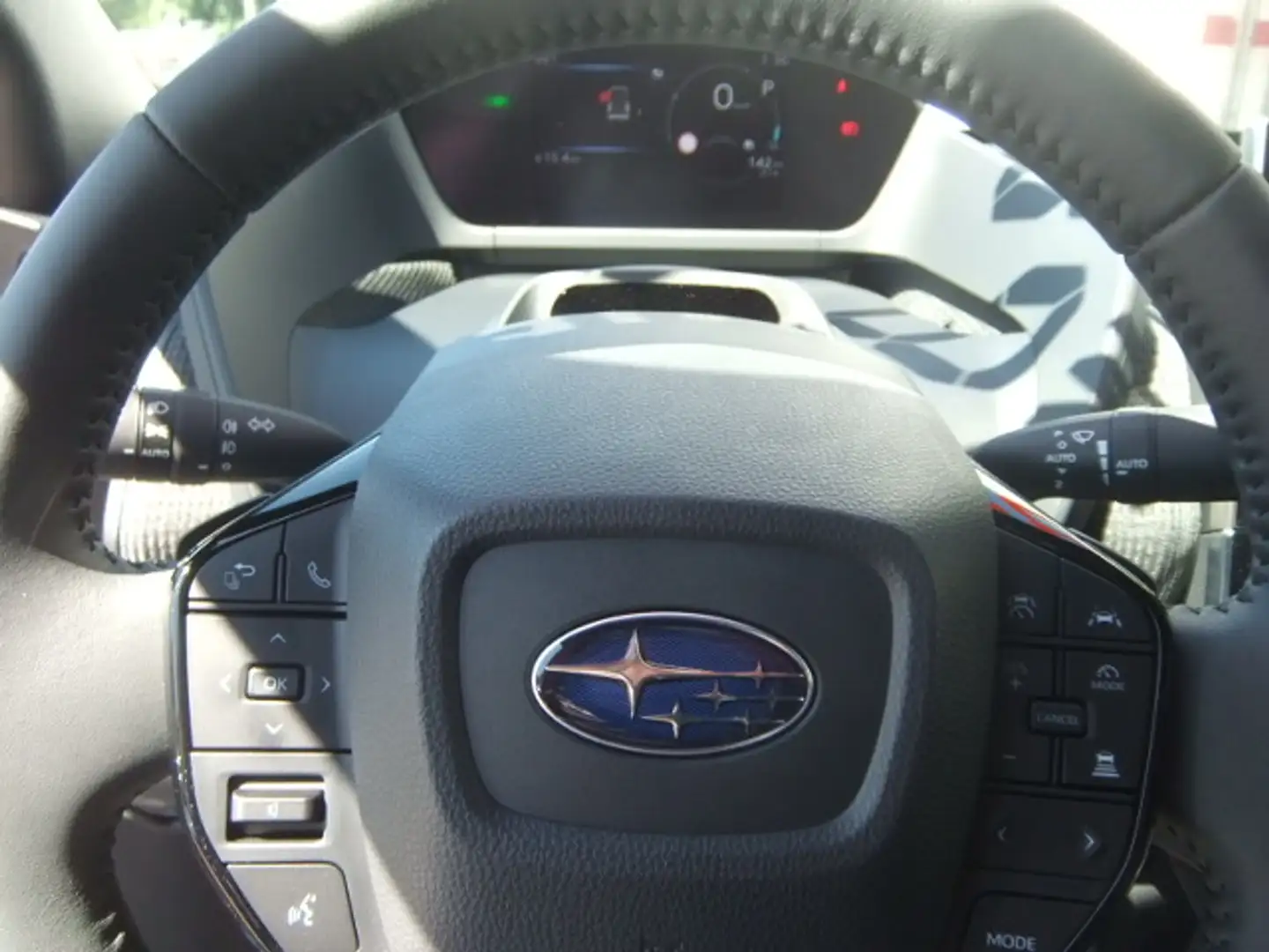 Subaru Solterra Platinum Plus Grau - 2