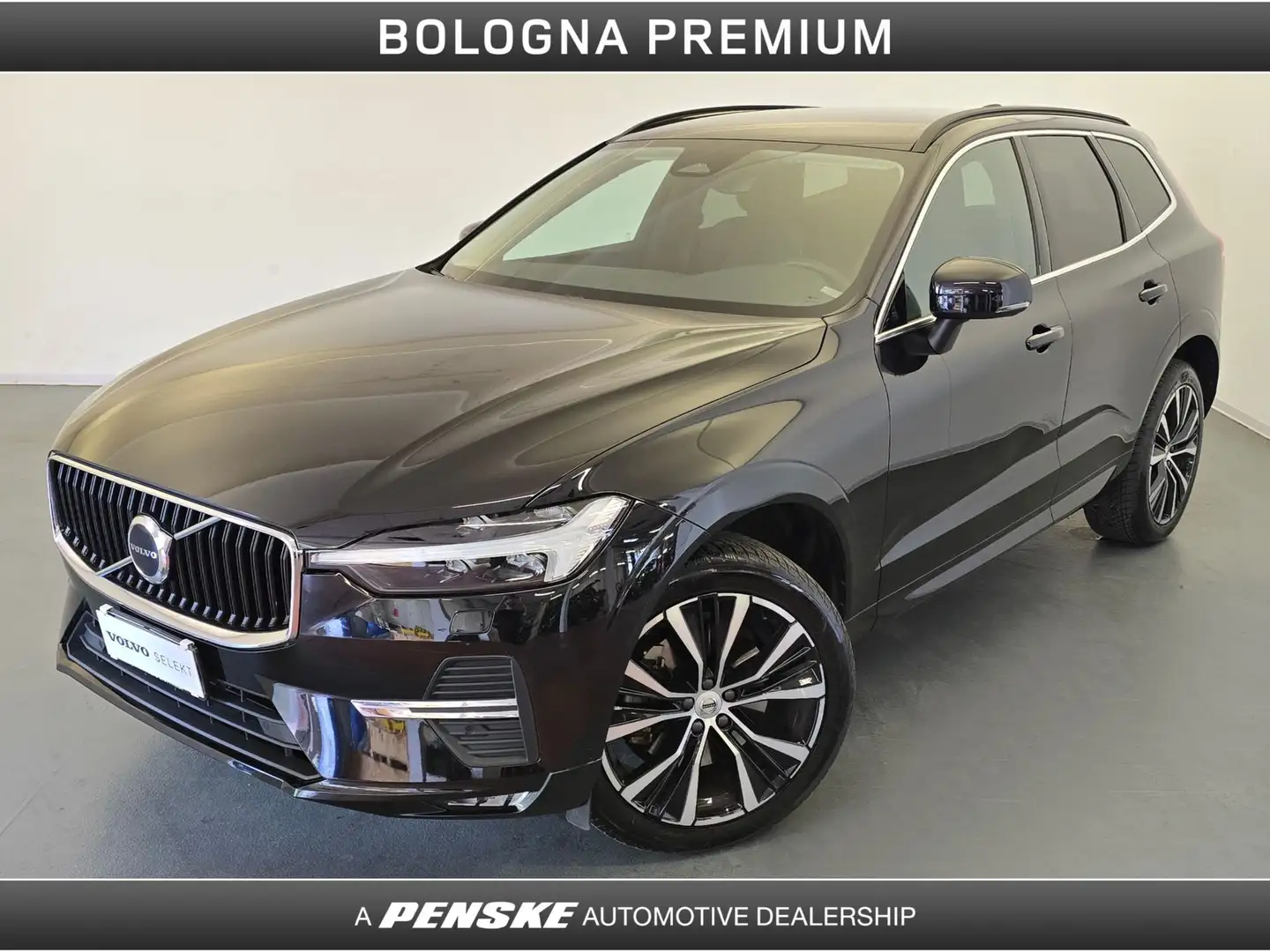 Volvo XC60 B5 (d) AWD automatico Core Nero - 1