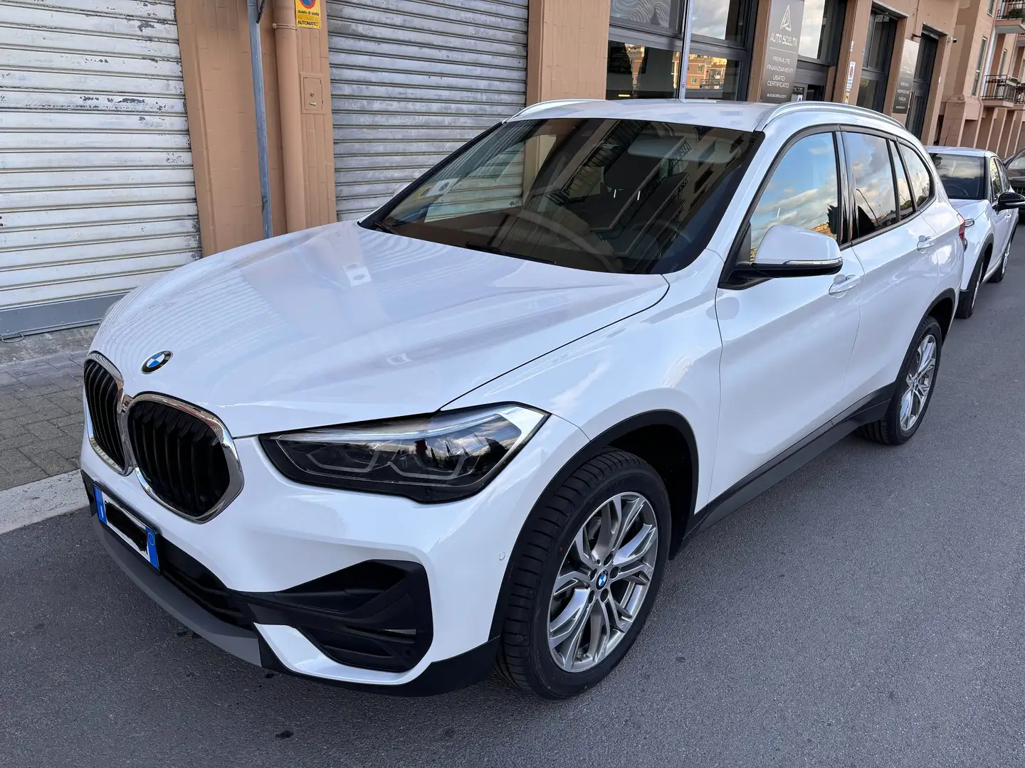 BMW X1 X1 sdrive18d 150cv Business Advantage auto Bianco - 2