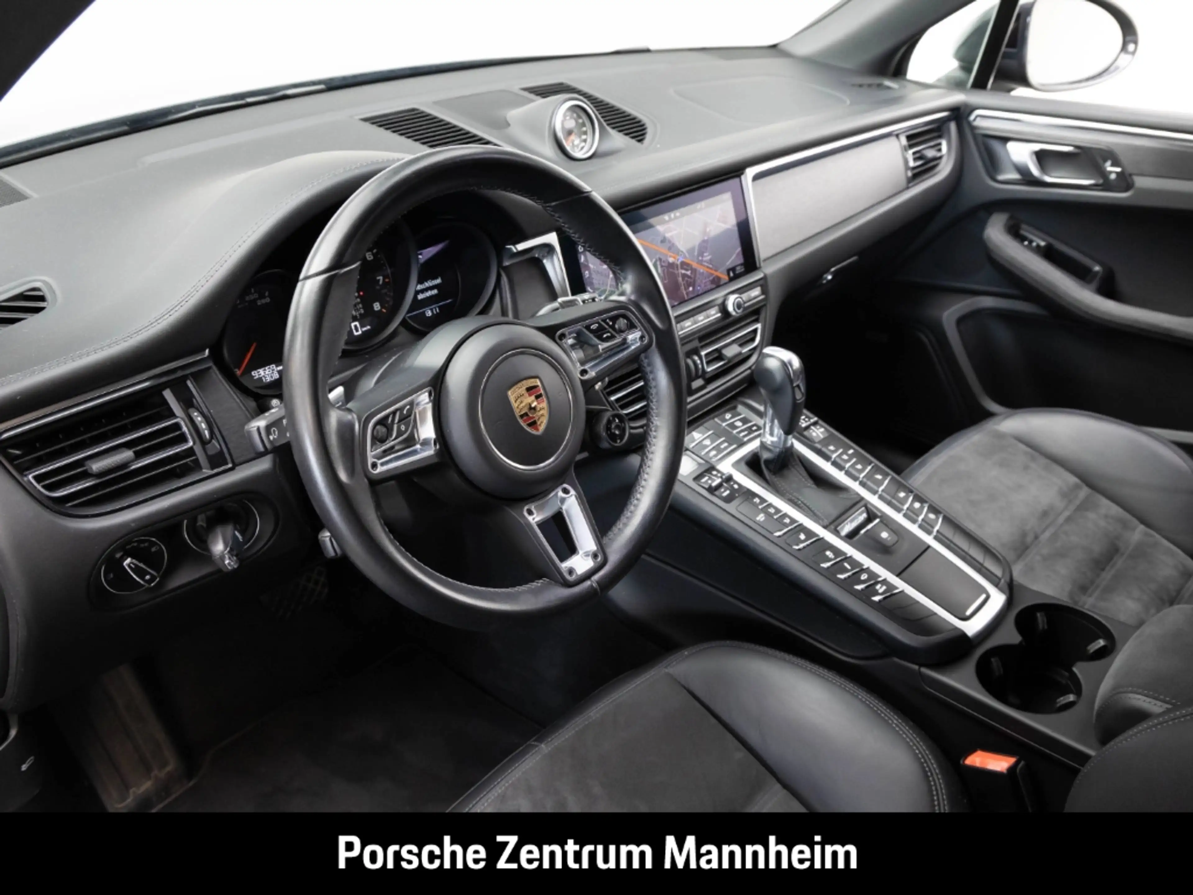 Porsche Macan GTS — photo 4