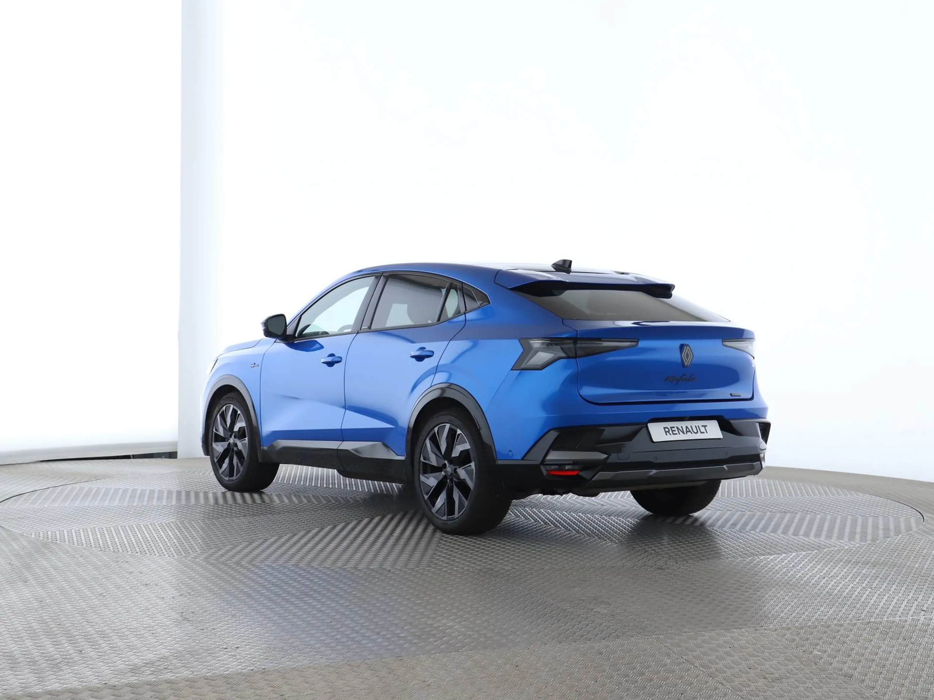 Renault Rafale 200 E-Tech Full Hybrid Esprit Alpine — photo 11