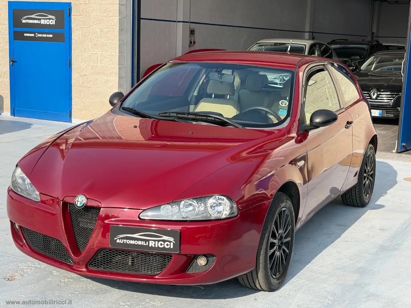 Alfa Romeo 147 1.9 JTD 115CV 3p. Distinctive Červená - 1
