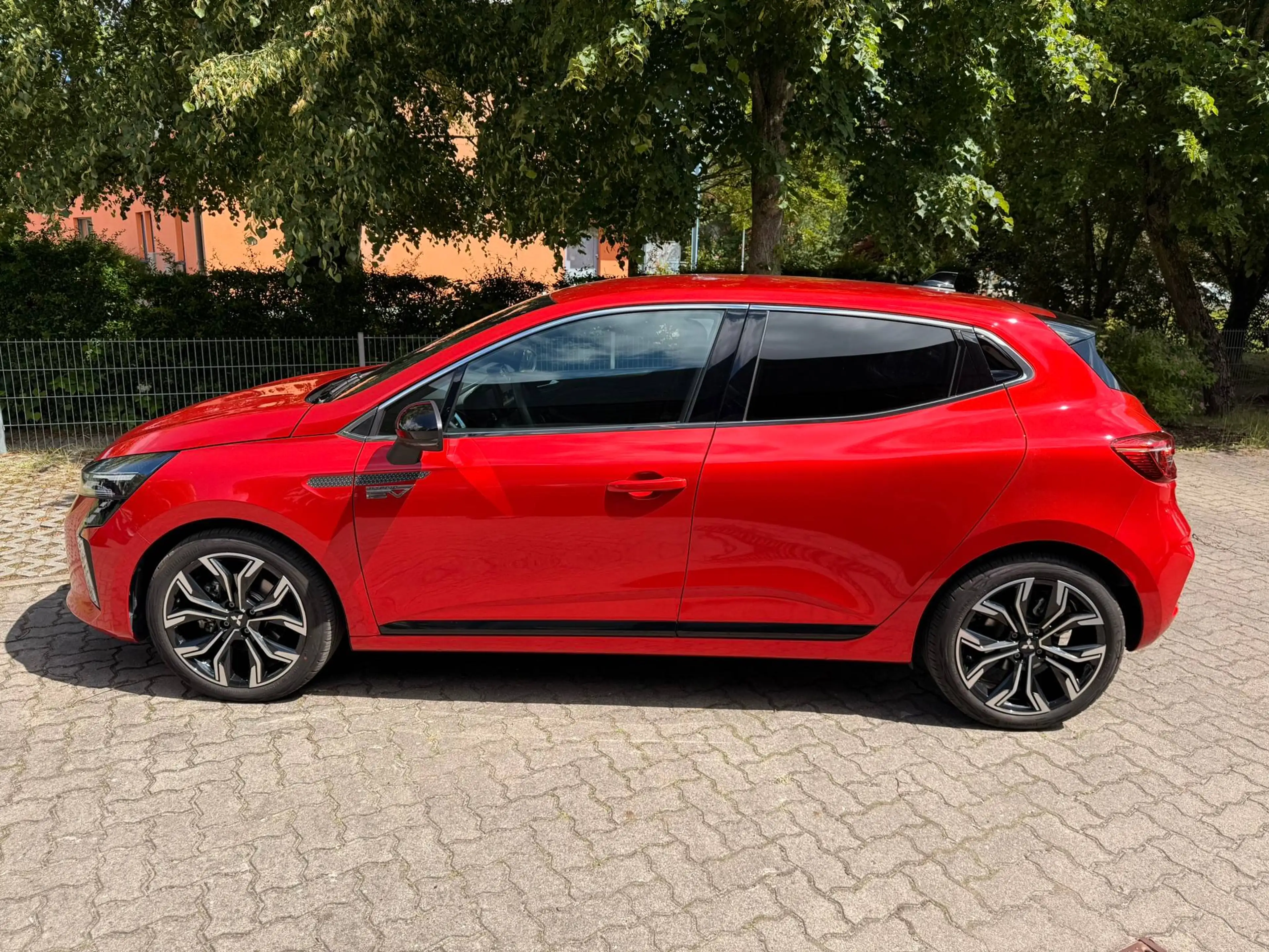 Mitsubishi Colt Intro Edition Hybrid Kamera — photo 2