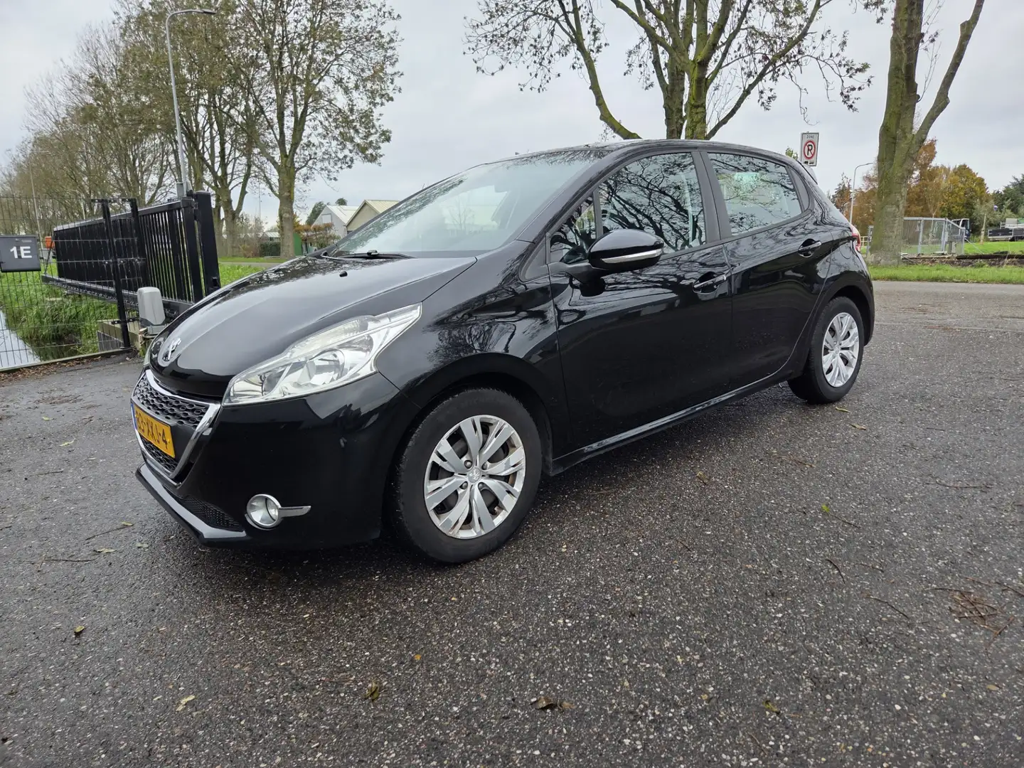 Peugeot 208 1.2 VTi Blue Lease- RECENT NIEUWE DISTRIBUTIERIEM- Zwart - 2