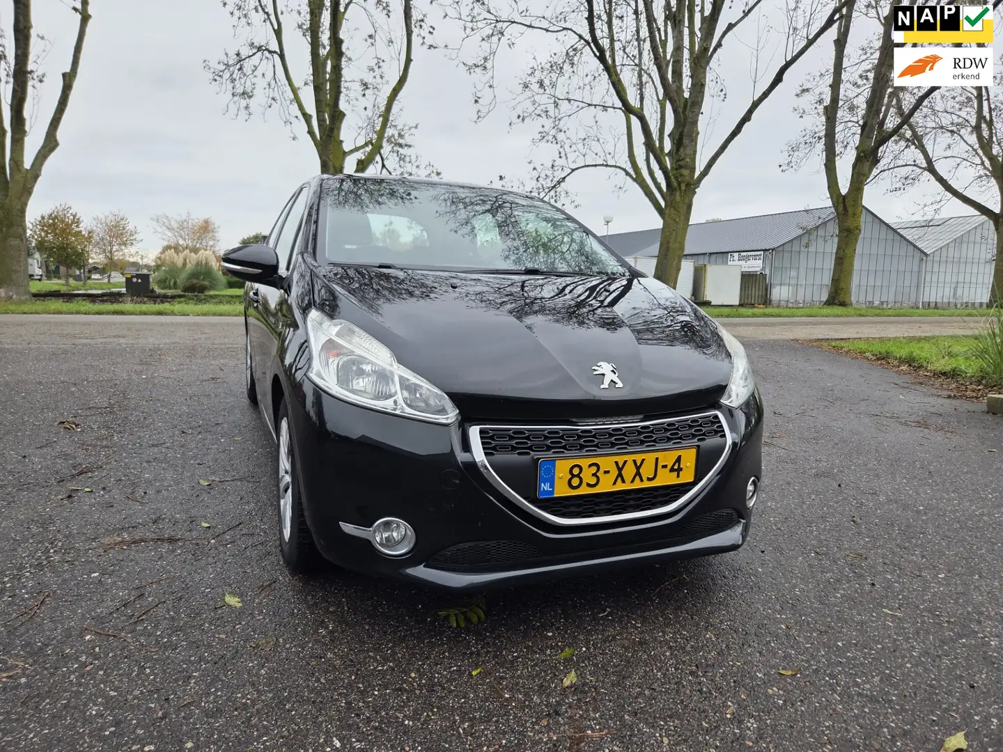 Peugeot 208 1.2 VTi Blue Lease- RECENT NIEUWE DISTRIBUTIERIEM- Zwart - 1