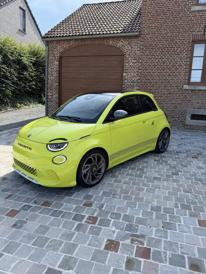 Abarth 500e 2023