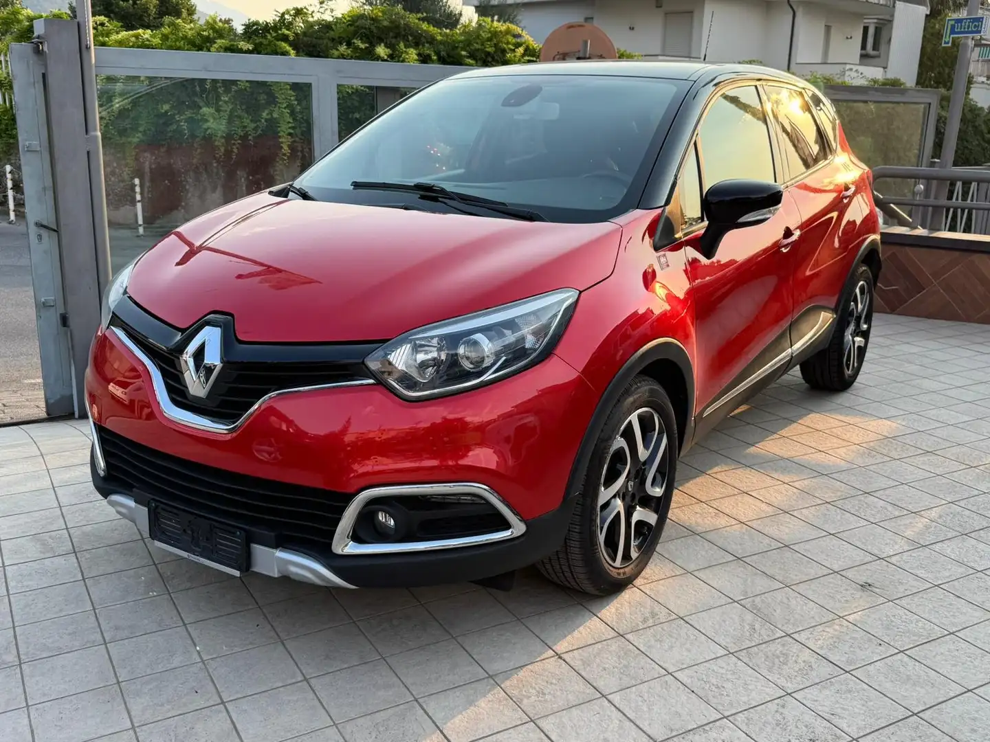 Renault Captur RENAULT CAPTUR 1.5 dci 90 CV HELLY HANSEN Arancione - 1
